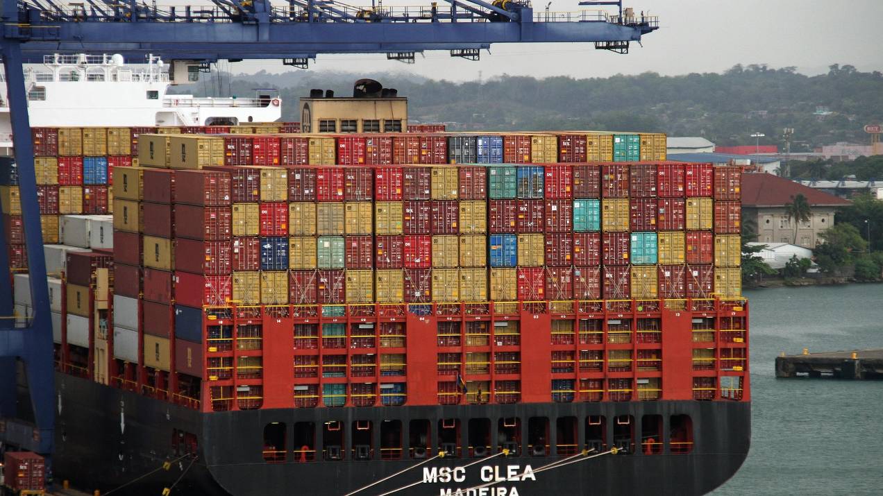 Importación desde China a Colombia: tiempos, costos y requisitos 