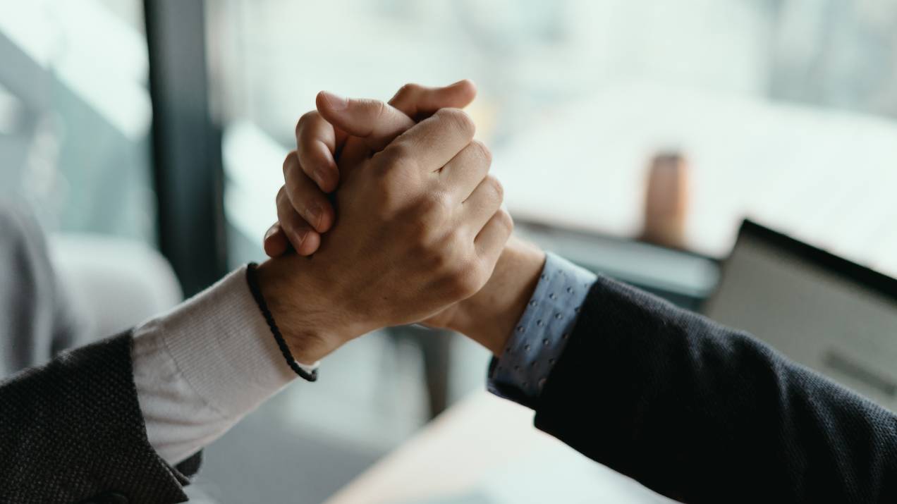 Exportadores colombianos certificados para España: ¿qué debes exigir a tu proveedor? 