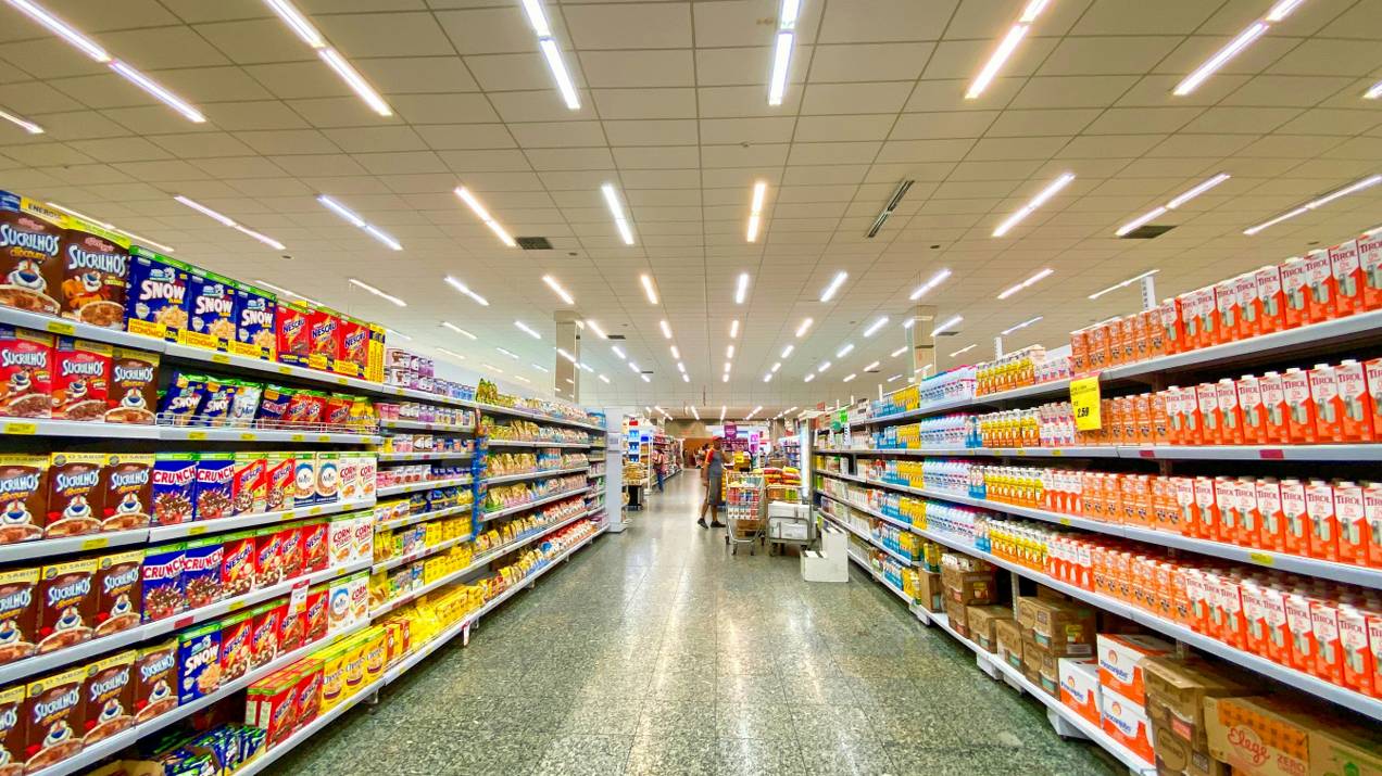 ¿Cómo abastecer una tienda latina en Florida con productos importados? 