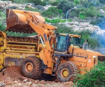 Cómo importar maquinaria industrial a Colombia: guía paso a paso 2026